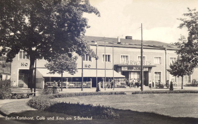 bahnhof_cafe_u_kino_61_-_dn2.jpg